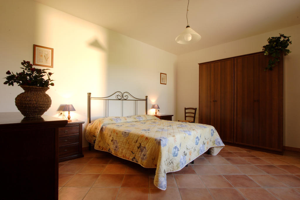 Agriturismo Quattro Pini Castagneto Carducci Rom bilde